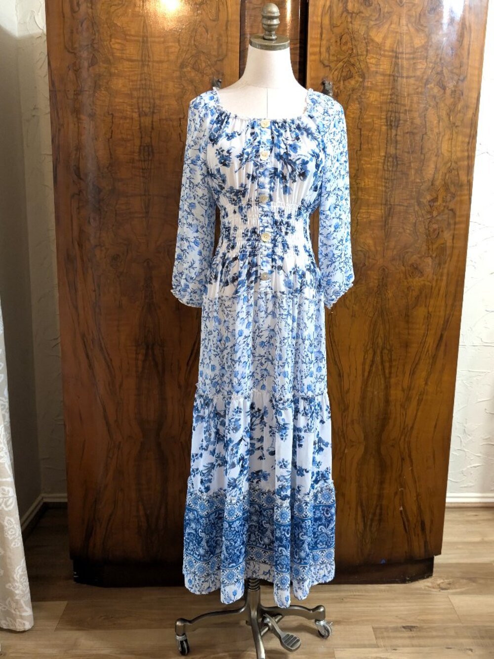 Fit & Flower Blue White Floral Maxi Dress PM Smocked Boho Tiered Prairie Cottage